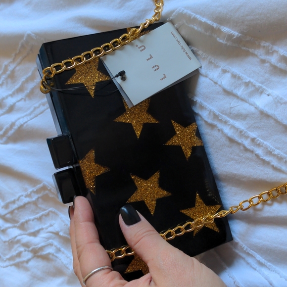 ⭐LuLu Box Clutch/Purse⭐ - Picture 4 of 7
